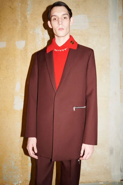Look 2